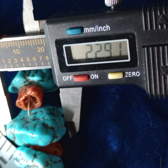 Vintage Turquoise Nugget & Coral Necklace 17.5" Long - Picture 10 of 15